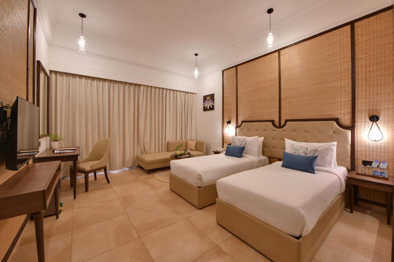 Bhanu The Fern Forest Resort & Spa, Jambughoda エクステリア 写真