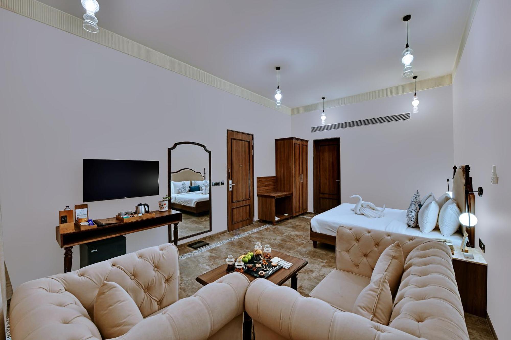 Bhanu The Fern Forest Resort & Spa, Jambughoda エクステリア 写真