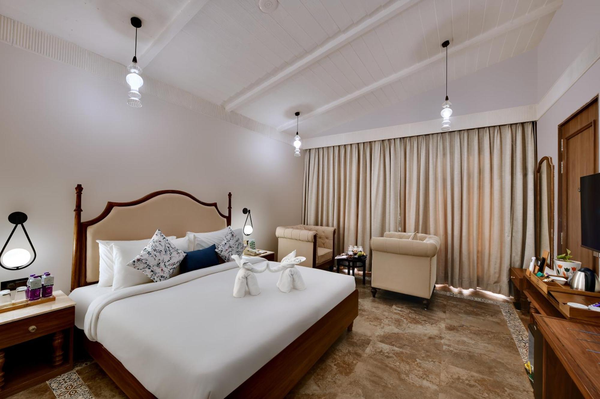 Bhanu The Fern Forest Resort & Spa, Jambughoda エクステリア 写真