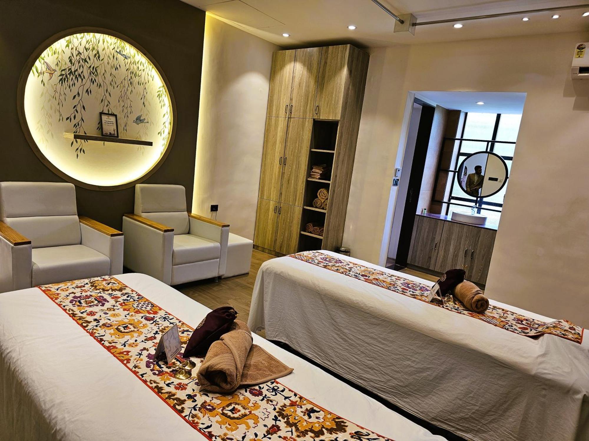 Bhanu The Fern Forest Resort & Spa, Jambughoda エクステリア 写真