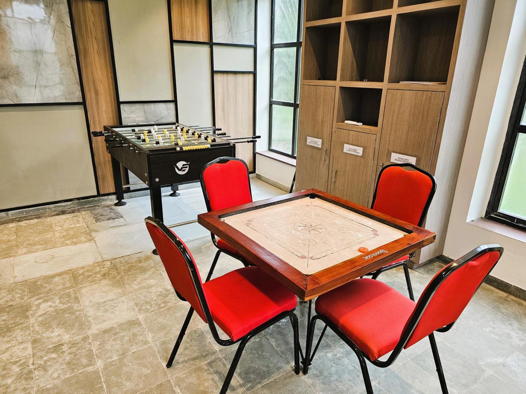 Bhanu The Fern Forest Resort & Spa, Jambughoda エクステリア 写真